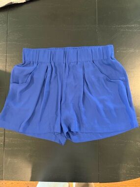 BCBGMaxAzria Royal Blue High-Waist Rayon Pull-on Pleated Shorts M.
